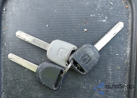 2003 Honda Cr-V Ex z USA, uszkodzony, nr VIN SHSRD788X3U108817